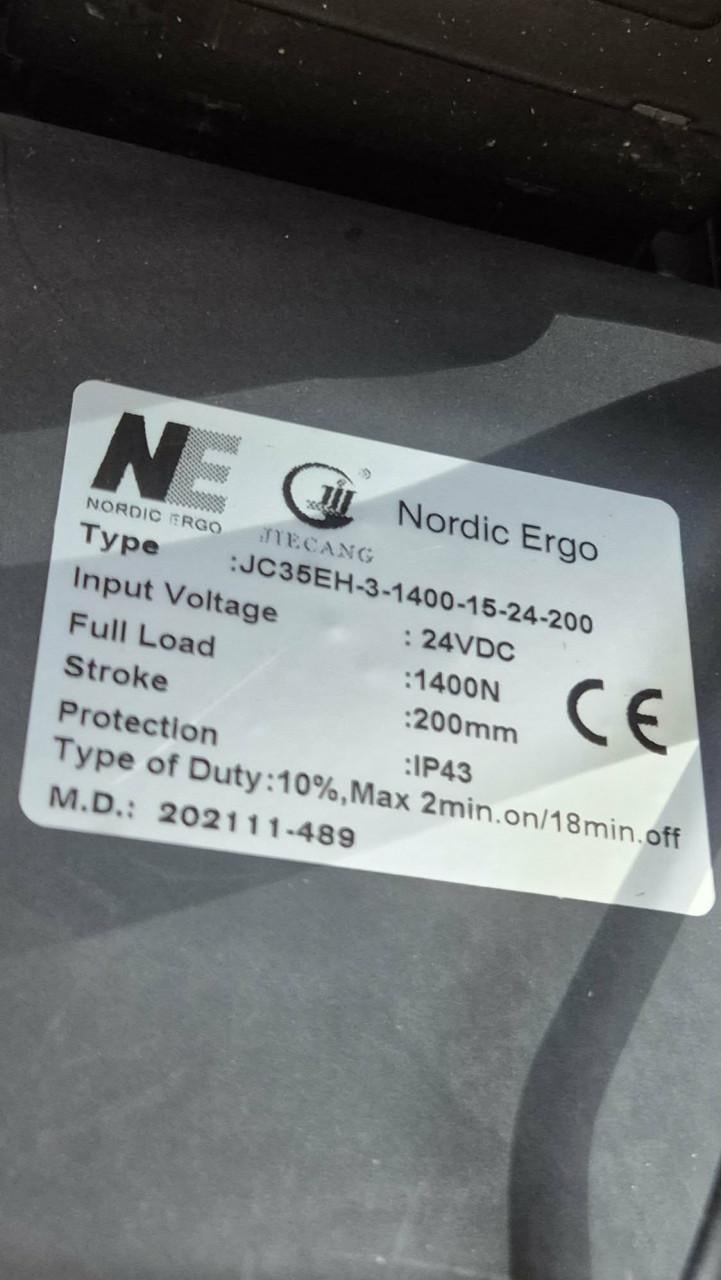 Trippelstoel Vela Tango 700E