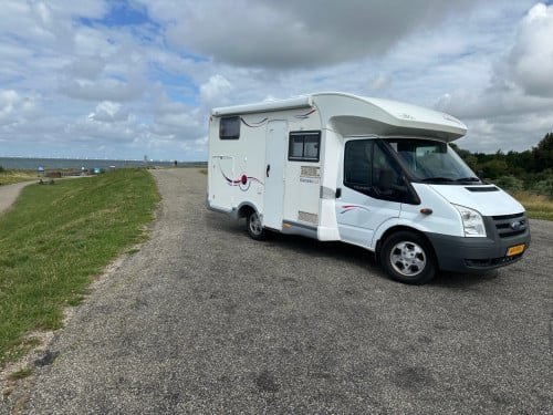 Camper