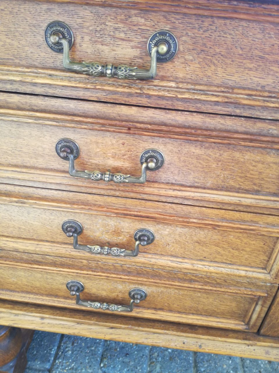 HOUTEN BUREAU (GRATIS)