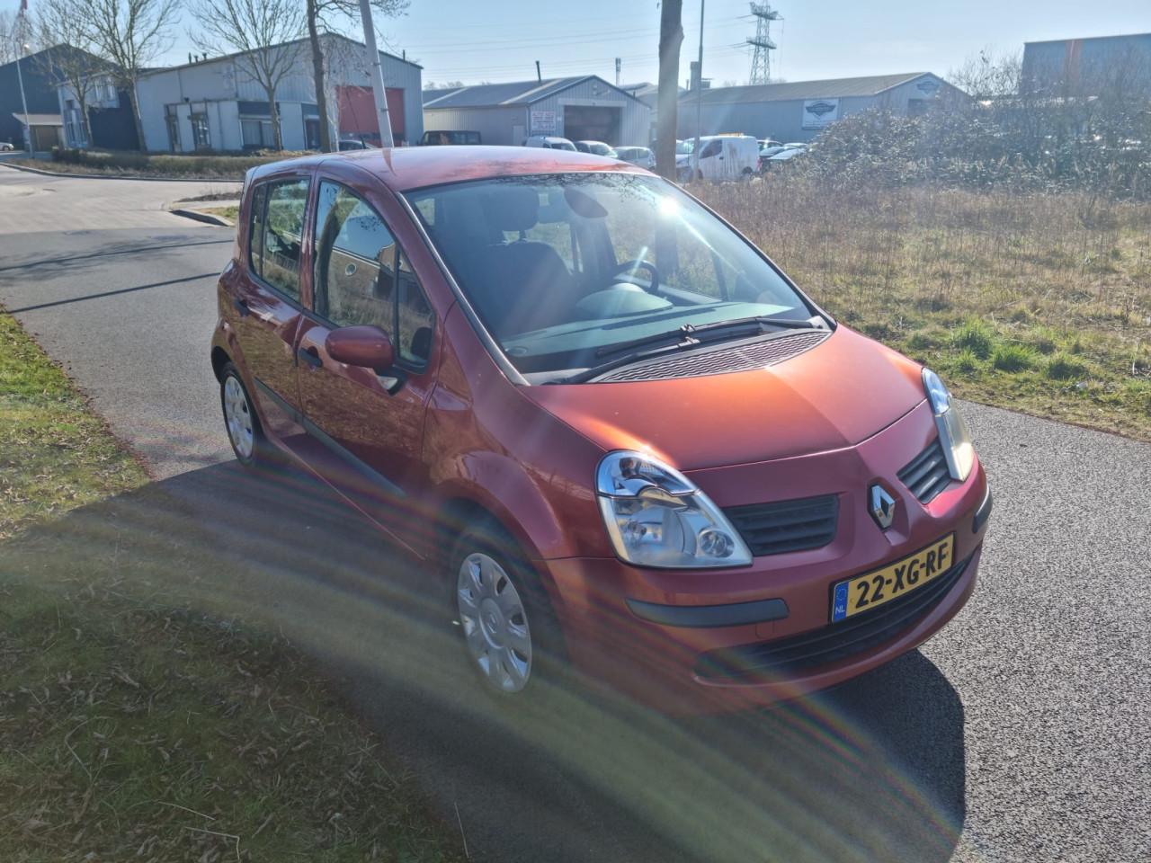 Renault modus 1.6i 16v zeer mooi bj 2007 160.000km