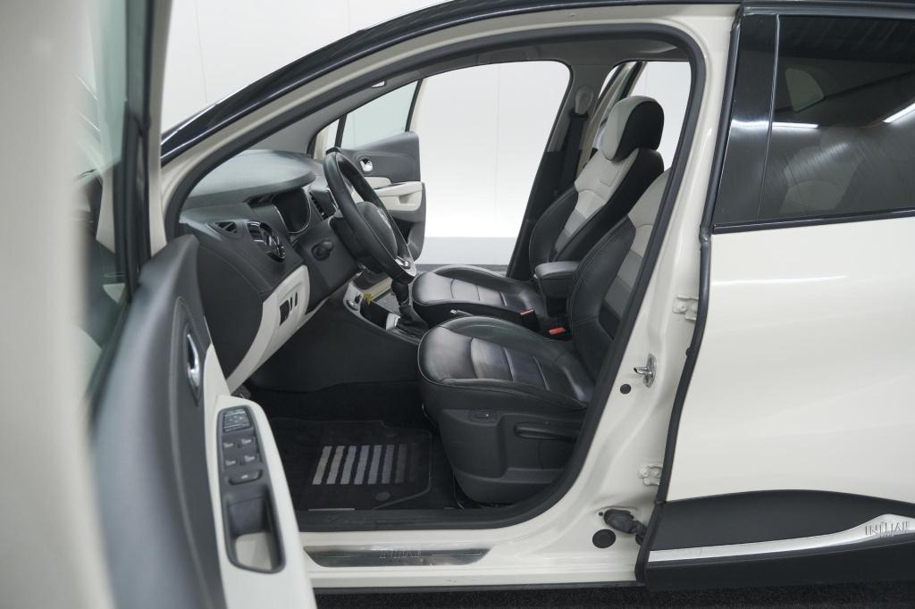 Renault Captur tce 120 edc initiale paris | camera | dodehoekdetectie | pan