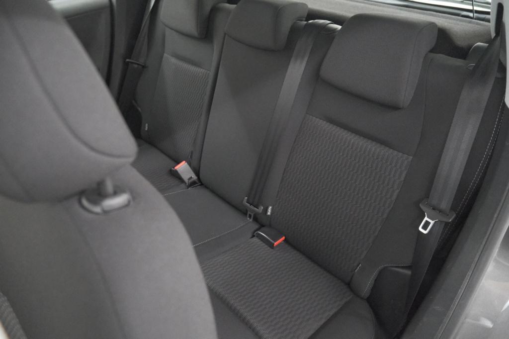 Peugeot 208 puretech 82 active | camera | apple carplay | airco