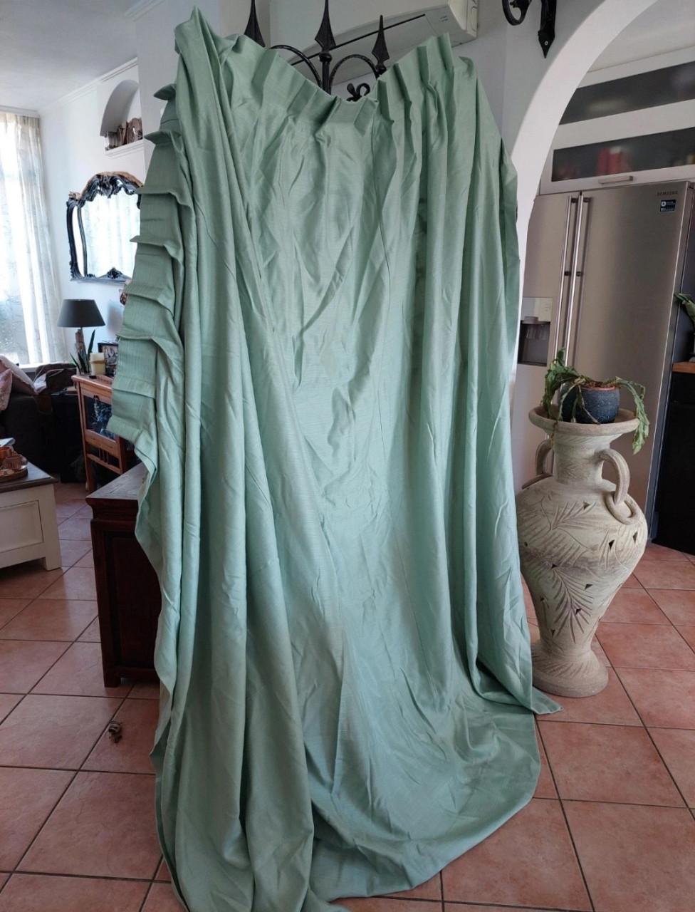 2 prachtige mintgroene gordijnen ol maat gemaskt