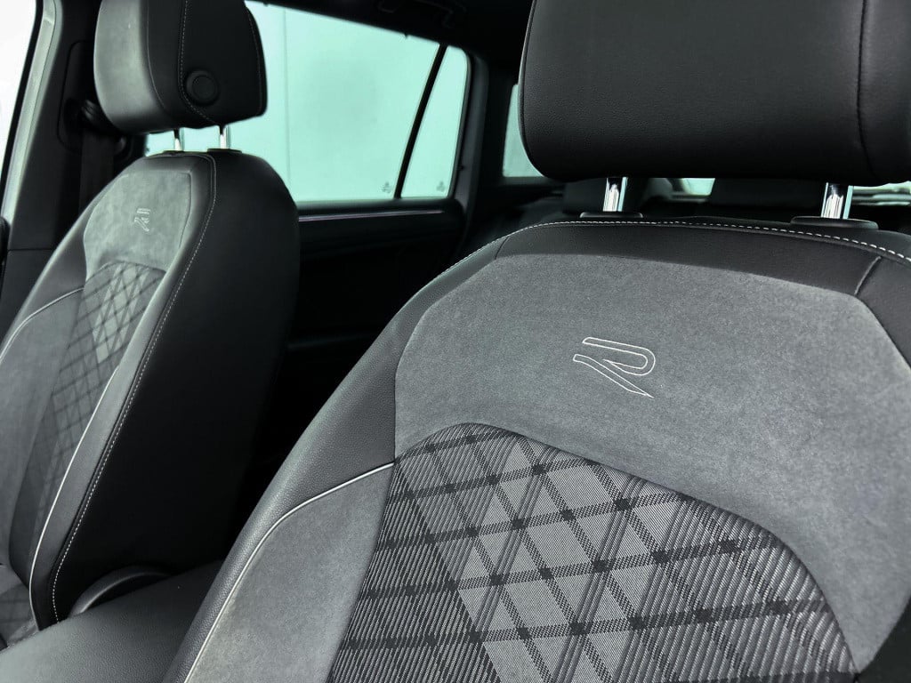 Volkswagen Tiguan 1.5 tsi r-line | automaat | lmv | panorama dak | climate 
