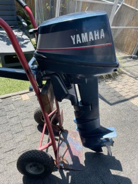 Yamaha 6 pk motor gereserveerd en Rana boot