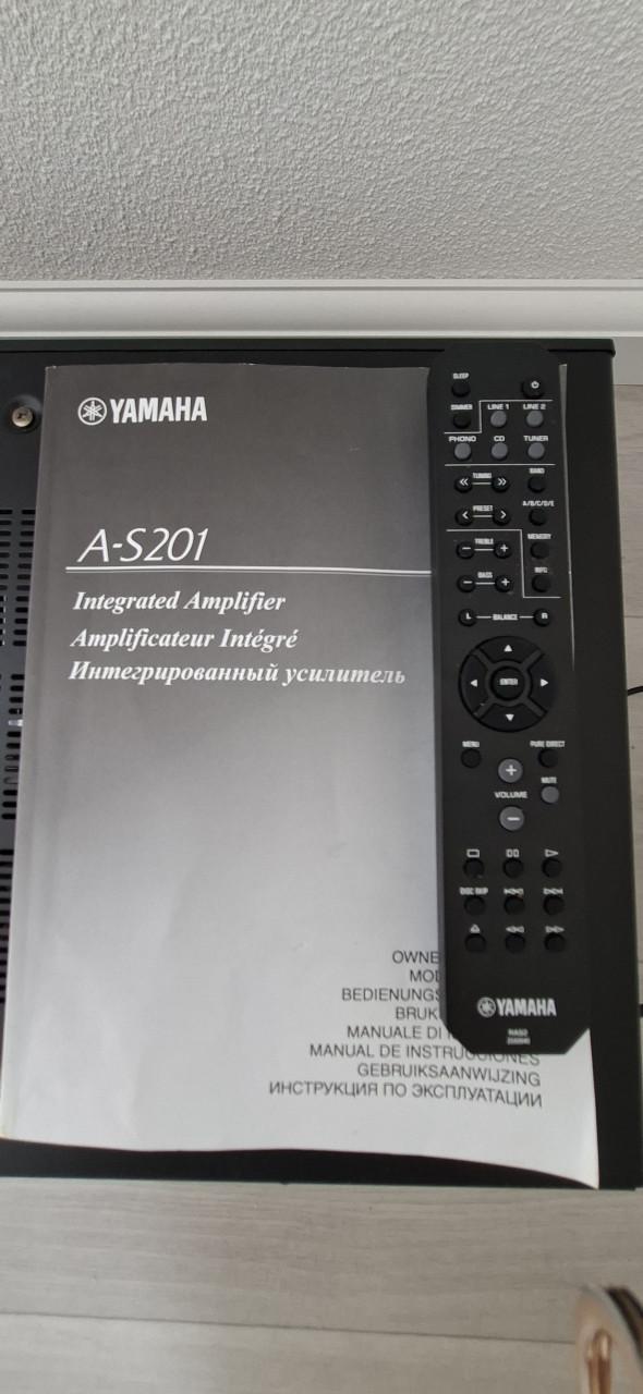 Te koop: Yamaha versterker