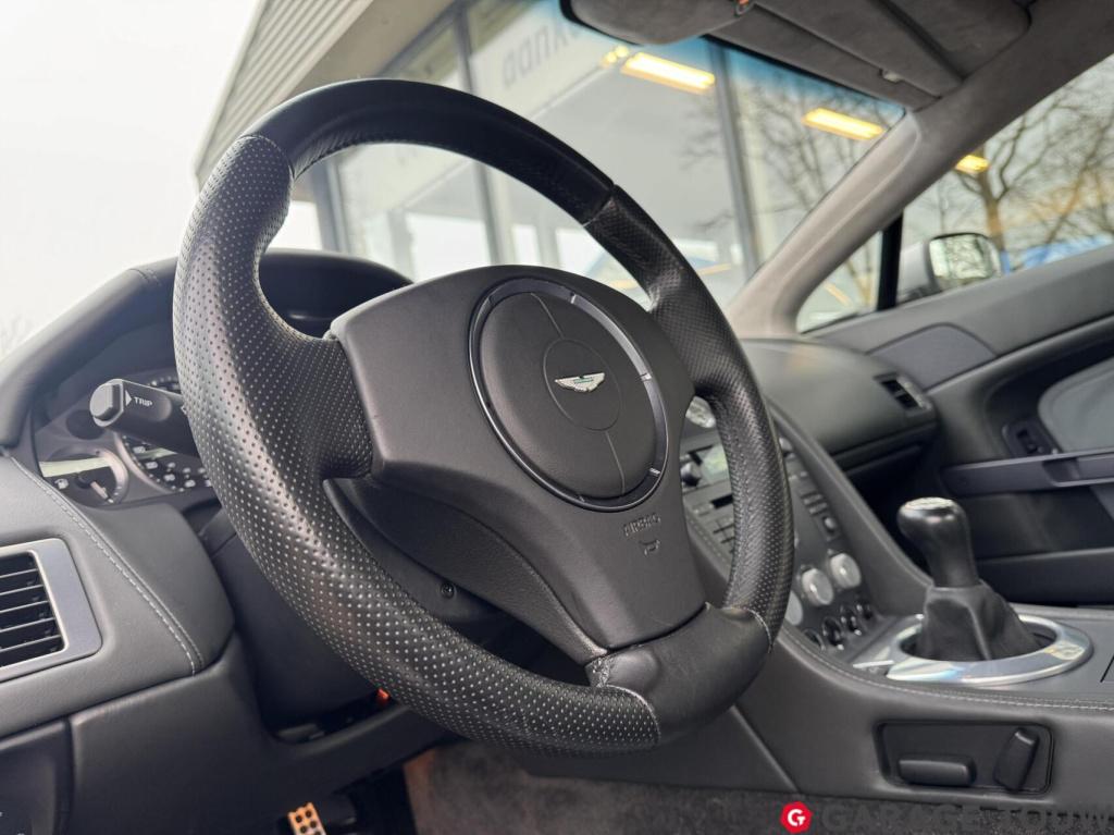 Aston Martin V8 Vantage 4.3 v8 handgeschakeld, 55000km!