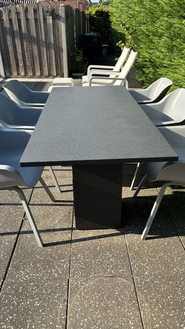 Granieten Tuintafel