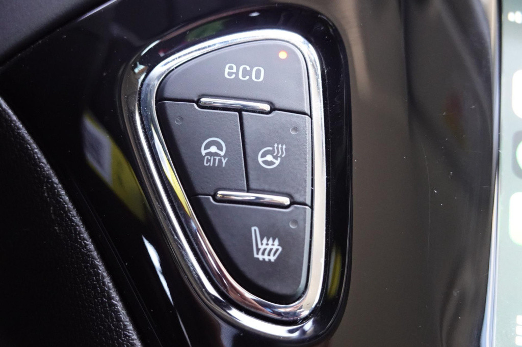 Opel Corsa 1.4 innovation