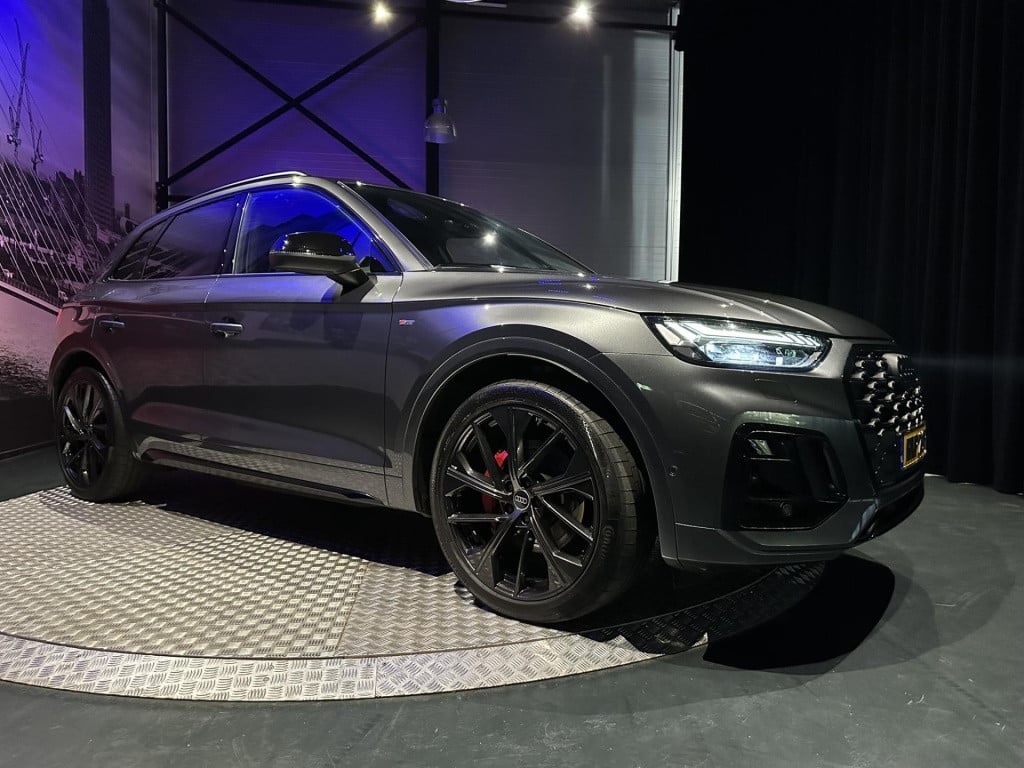 Audi Q5 55 tfsi e quattro competition *luchtvering*hud*pano*b&o*