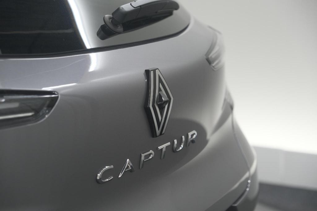 Renault Captur mild hybrid 160 edc techno | nieuw model | camera | navigati