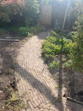 Gratis: Klinkers (zelf uitgraven)