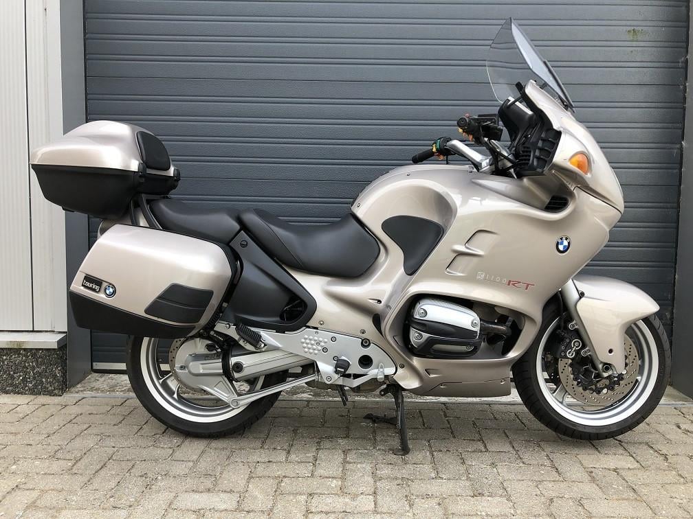 In nieuwstaat zijnde BMW R1100RT uit 2001 met slechts 59dkm, €1995,-