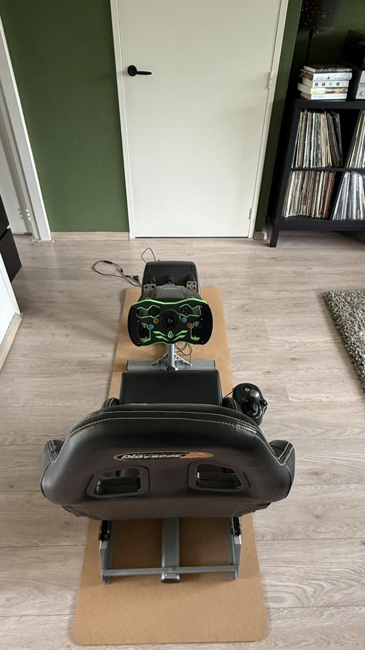 Playseat + logitech G920 (pc, Xbox)