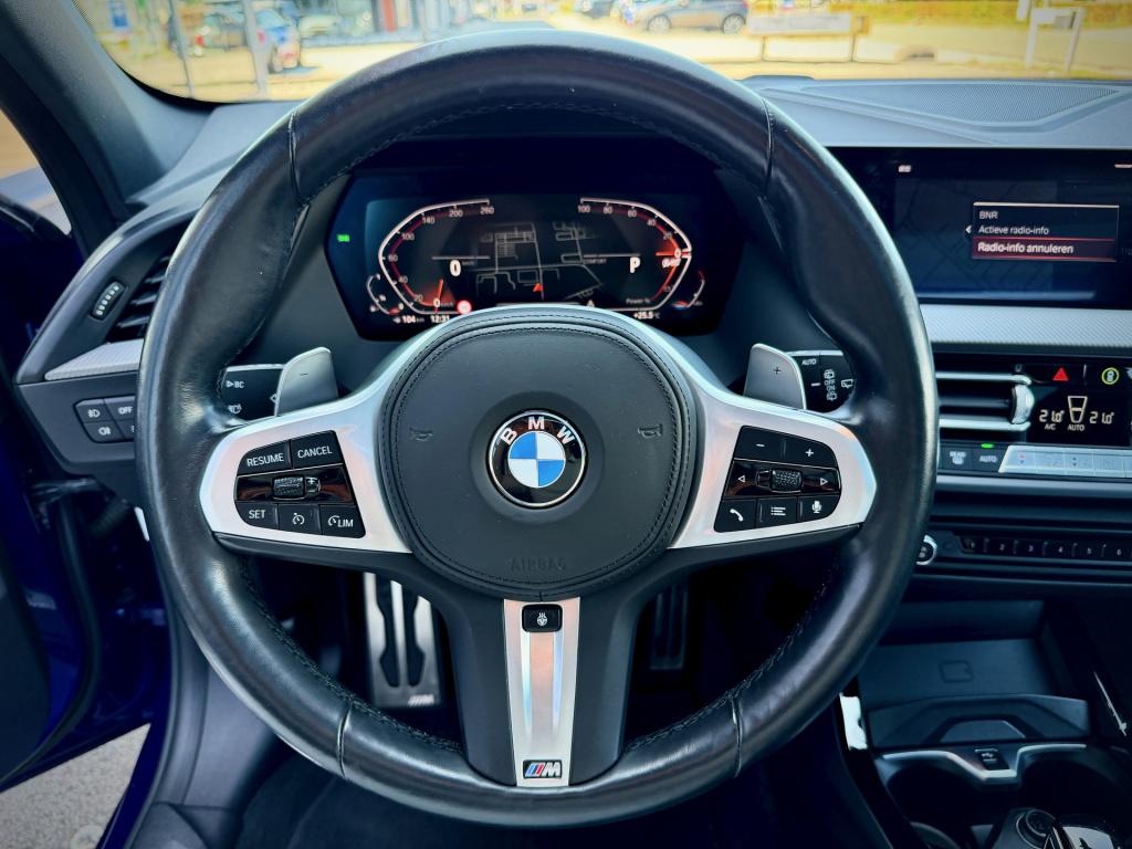 BMW 1 Serie 120i executive m-line leder panodak