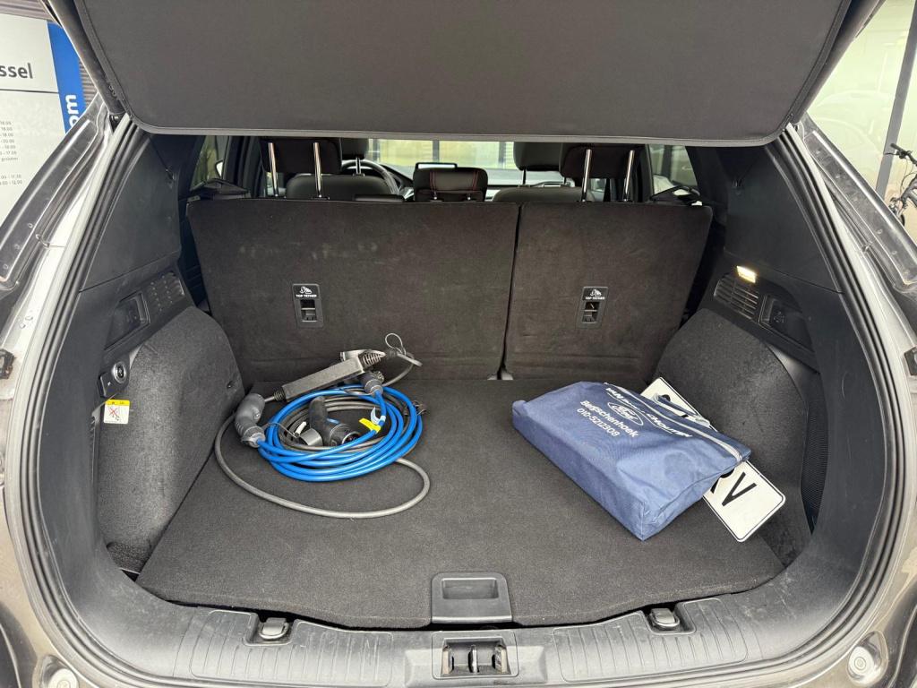 Ford Kuga 2.5 phev st-line x | trekhaak | achteruitcamera | panoramadak | w