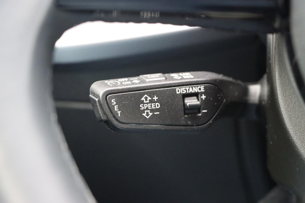 Audi A3 sportback 30 tfsi pro line