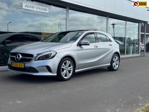 Mercedes-Benz A-Klasse 180 urban , apple-carplay / panorama dak