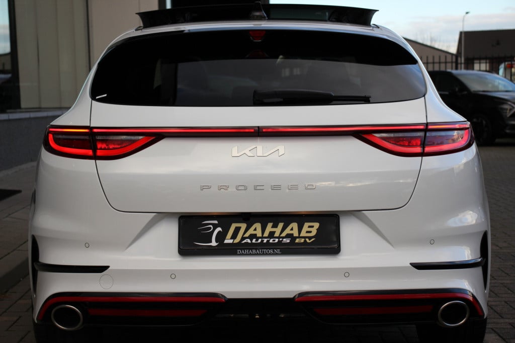 Kia Proceed 1.6 t-gdi gt | direct leverbaar | 204pk | panoramadak