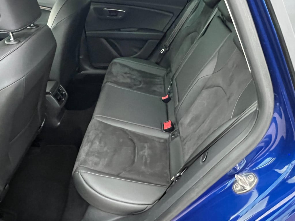 Seat Leon Sportstourer st 1.4 ecotsi fr xcellence, pano, alacantara enz..
