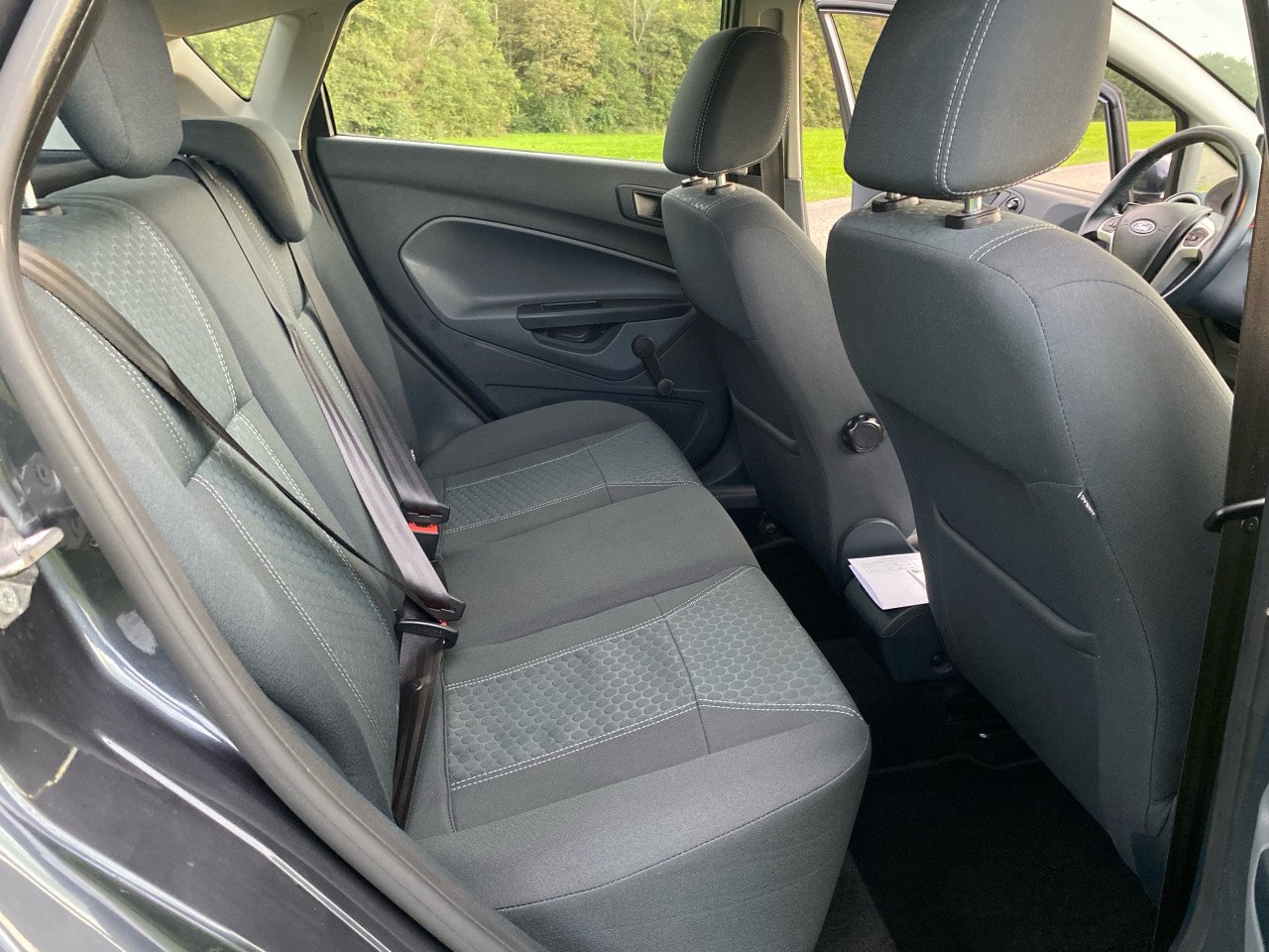 Erg nette Ford Fiësta Titanium 1.6 Ti-vct 5DR slechts 130.000km