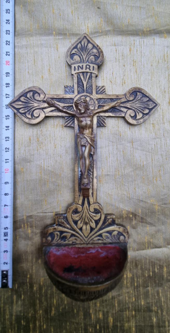 Weiwaterbakje brons.