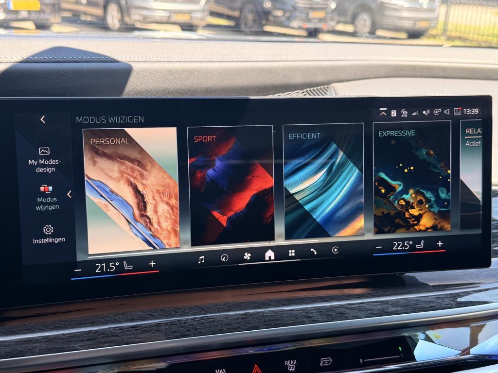 BMW 7 Serie 750e xdrive | bowers & wilkins | 360 | skylounge | leder | trek