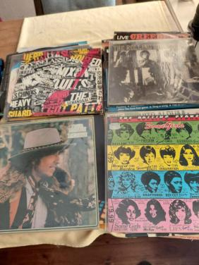 220 LPs  VERKOCHT