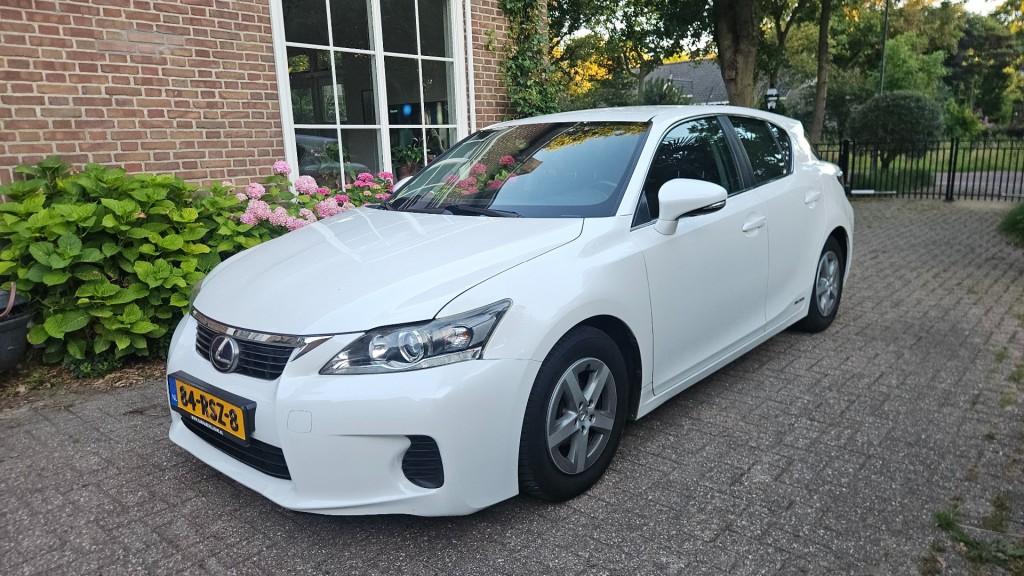 Lexus Ct 200h hybrid wit parelmoer/ nl auto / nap