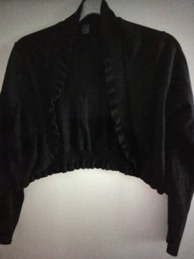 Bolero met roeseltje aan onderkant zgan maat Xl