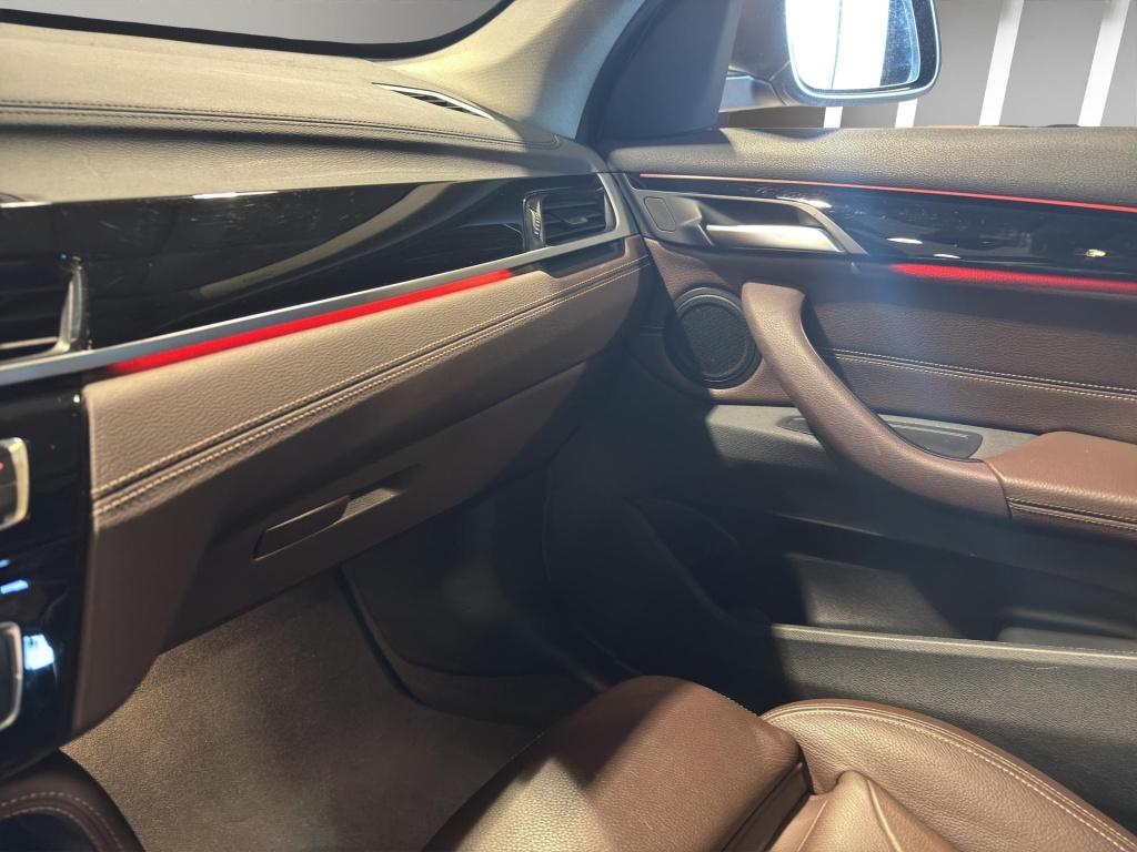 BMW X1 xdrive25e high executive x-line panorama | leder | sportstoelen | le