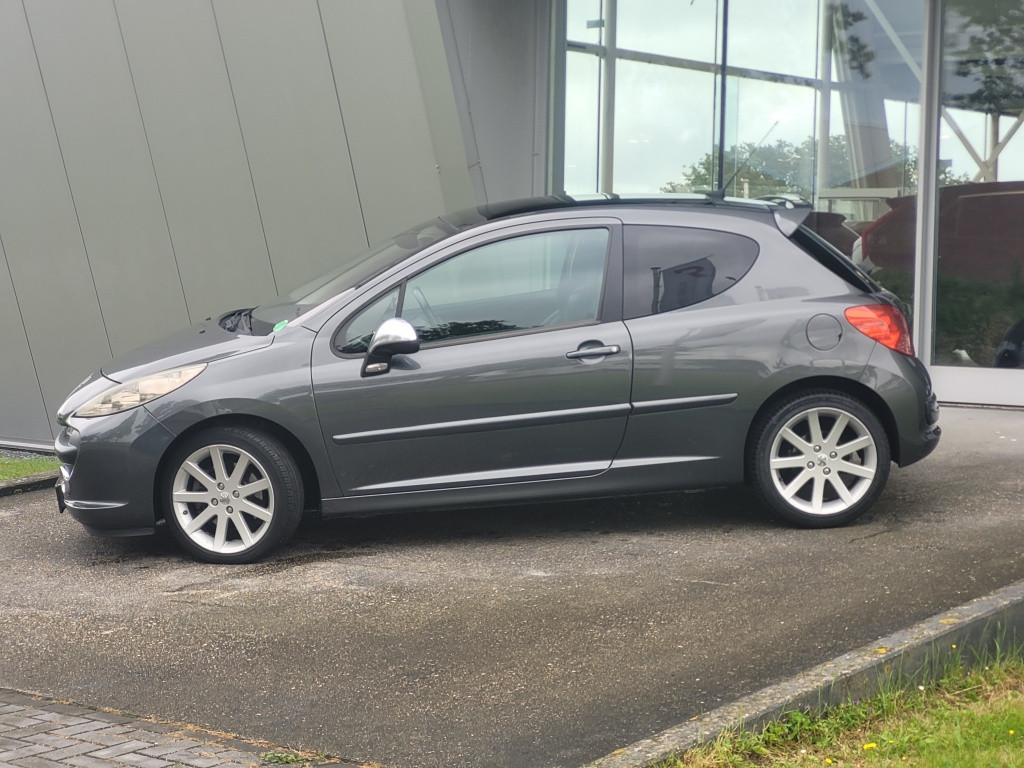 Peugeot 207 1.6-16v t rc