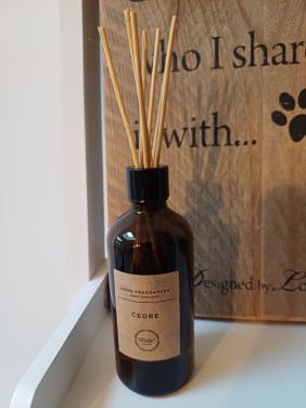 NIEUW: DIFFUSER/GEURSTOKJES CEDRE 100 ml - neutrale geur
