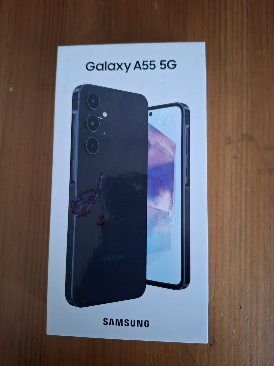 Samsung Galaxy A55 5G + Gear sport smartwatch