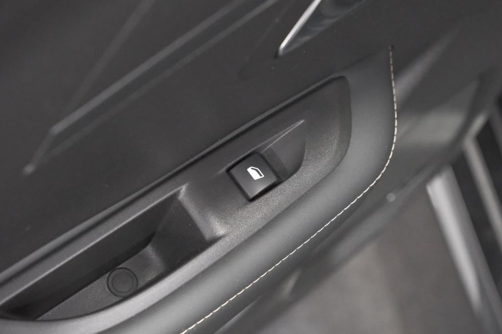 Peugeot 208 ev allure 50 kwh | 98,9% soh | 11 kw lader | navigatie | parkee