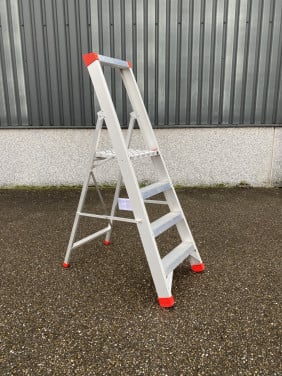 Trap 3 treden en bordes NIEUW