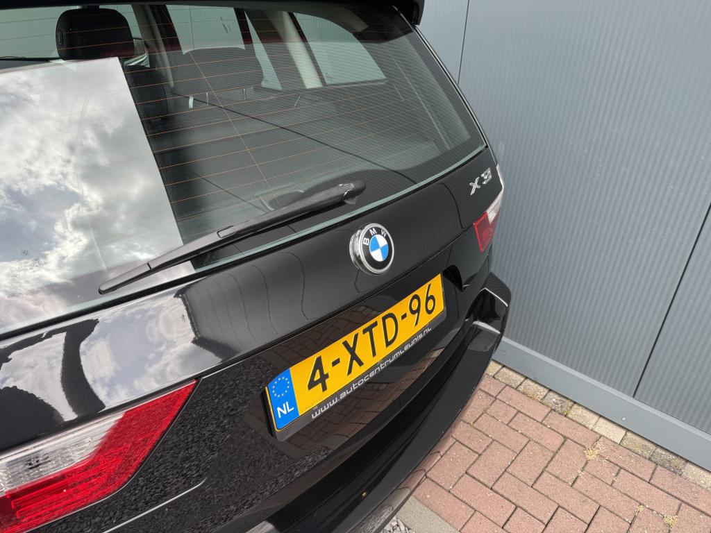 BMW X3 2.0i 4x4 150pk high executive 5-drs
