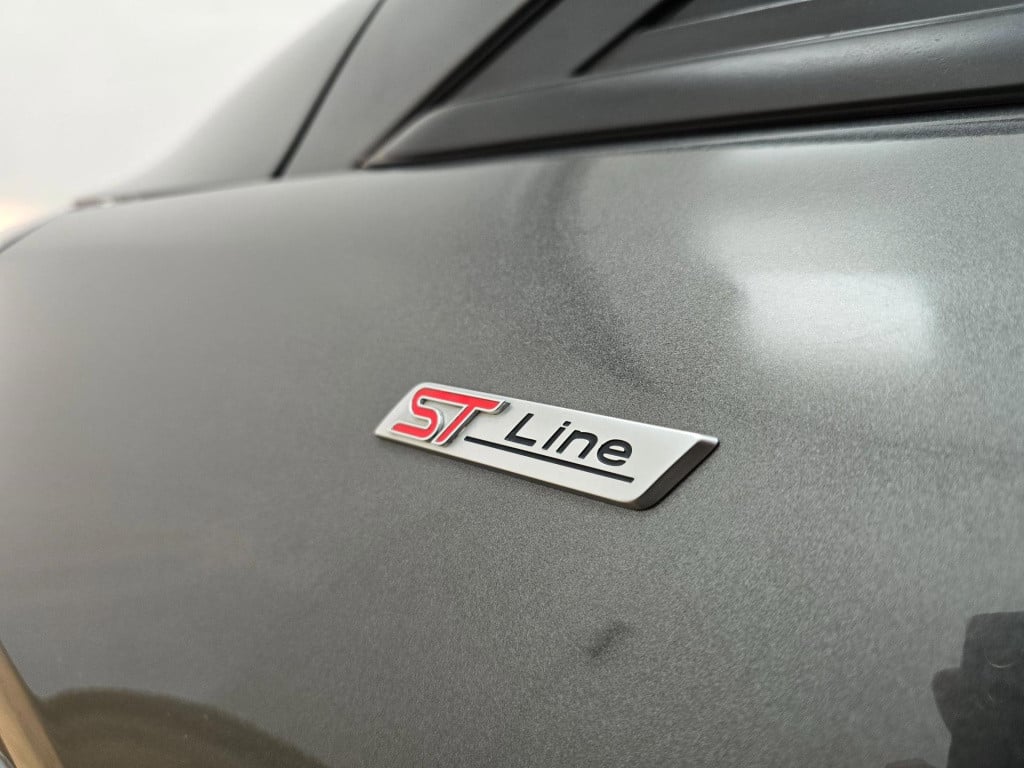 Ford Fiesta st-line occasion met 145pk (!) en carplay | tweedehands ford fi