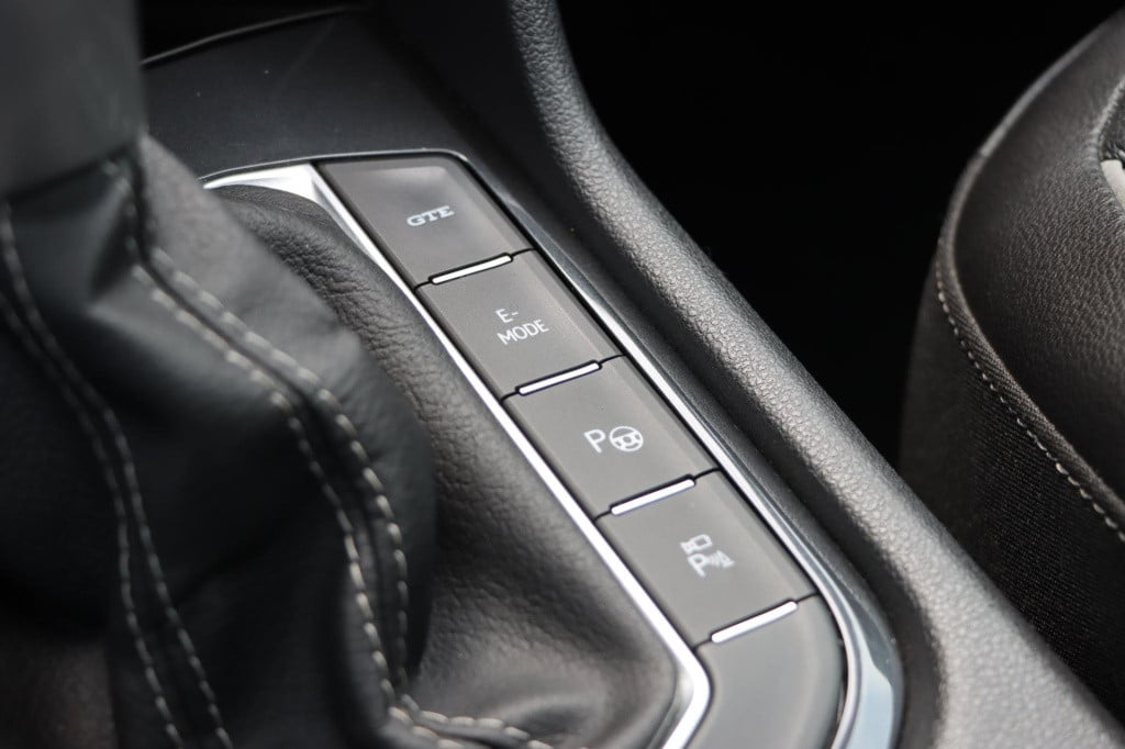 Volkswagen Tiguan 1.4 tsi ehybrid r-line business + 245pk dsg6