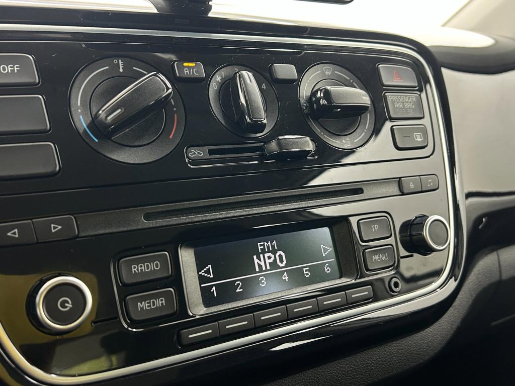 Volkswagen UP! occasion 1.0 up! edition bluemotion | wit | tweedehands volk