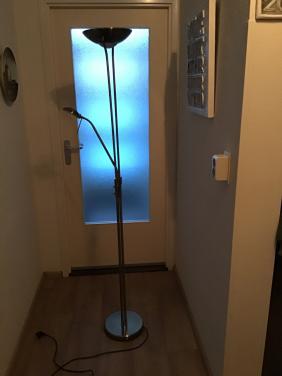 Te koop : staande schemer lamp / leeslamp.