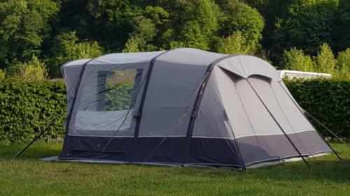 Tent opblaasbaar