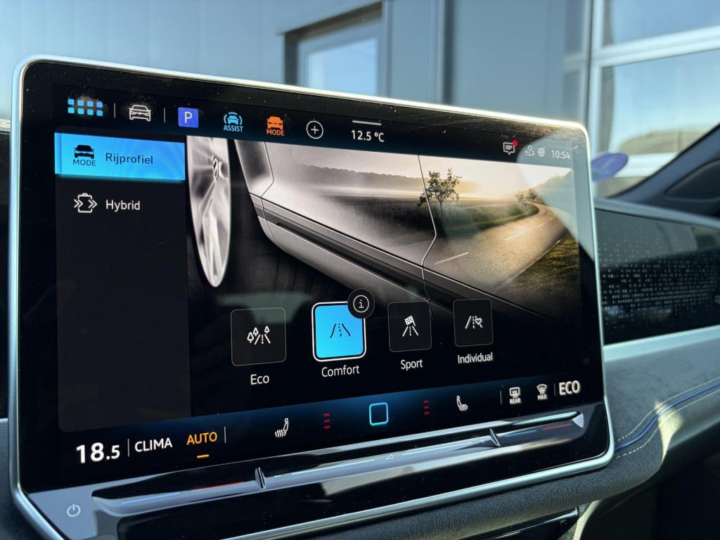 Volkswagen Passat variant 1.5 ehybrid r-line edition nl-auto, soh 97% volle