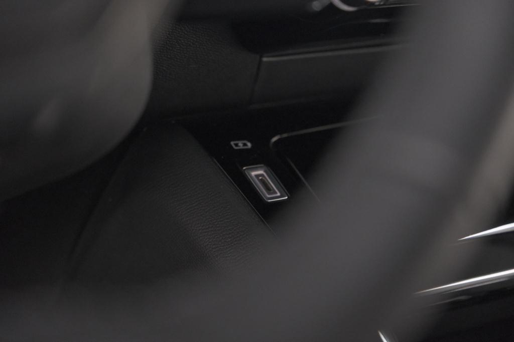 Peugeot 208 puretech 100 allure | apple carplay | parkeersensoren | climate