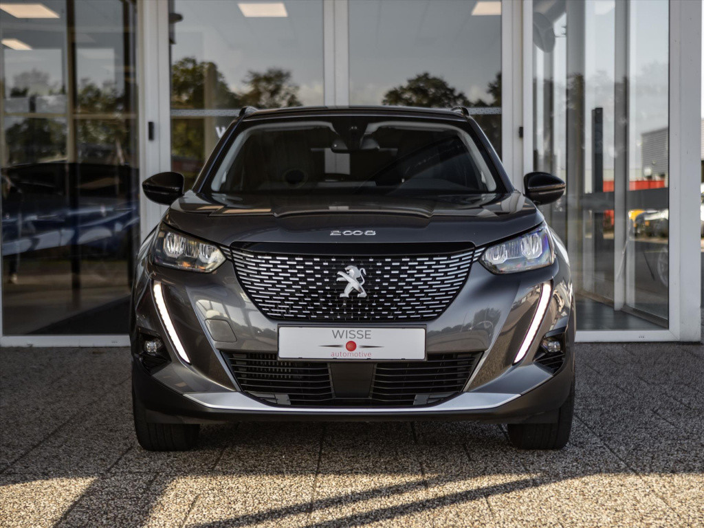 Peugeot 2008 1.2 puretech 130pk allure pack | navigatie | trekhaak | camera