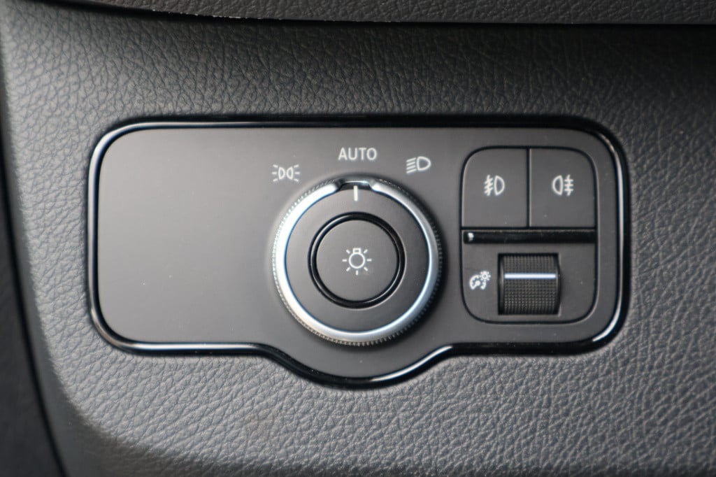 Mercedes-Benz Sprinter 319 1.9 cdi l2 l distronic l 3,5 t trekhaak l led l 