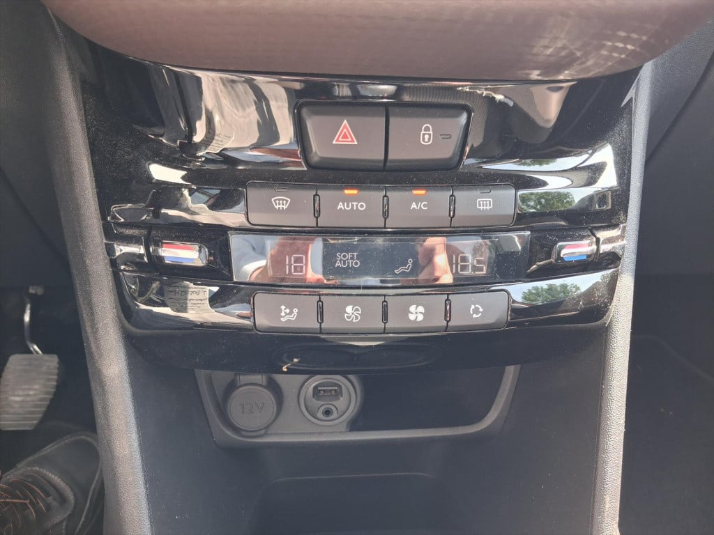 Peugeot 2008 1.2 puretech 130pk s&s allure navigatie | cruise & climate con