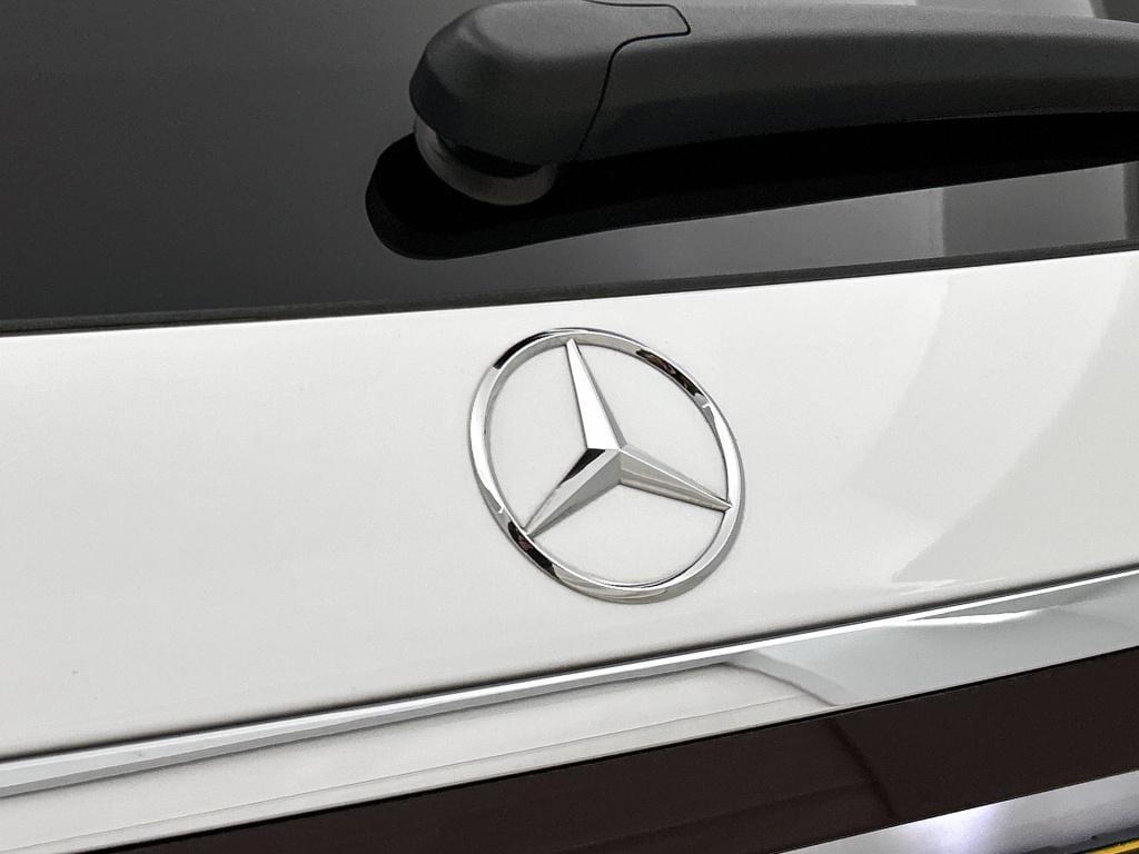 Mercedes-Benz E-Klasse estate 300 e amg plug-in hybride amg | night pakket 