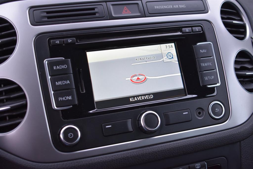 Volkswagen Tiguan 1.4 tsi r-line lm | trekhaak | xenon | led | stoelverwarm