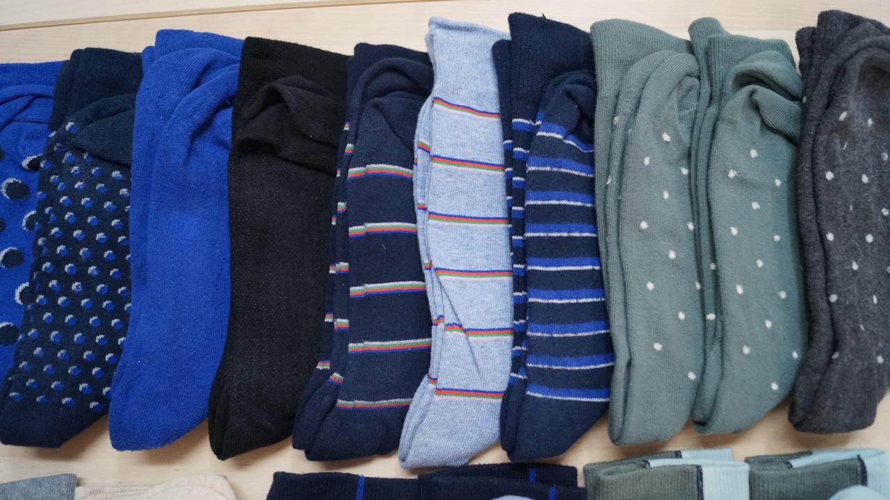 16 paar heren sokken diverse patronen maat tussen 43 / 45